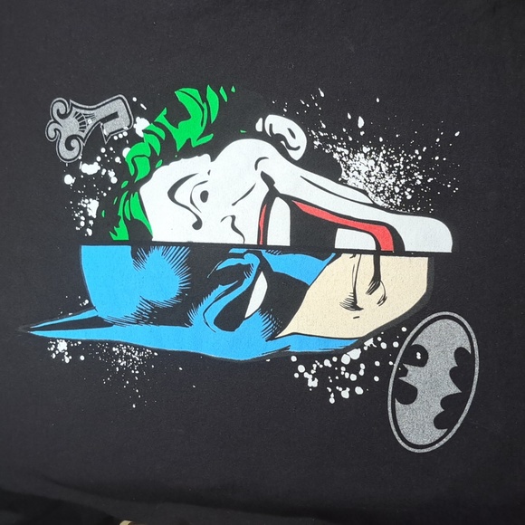 Batman Half Batman Half Joker Cartoon Faces Black Graphic Tee VG S - Picture 2 of 4